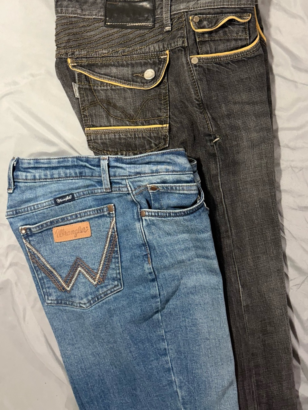 Men’s 32x34 Levi’s Silvertab Charcoal & Wrangler Retro Light Blue Denim Jeans